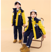 中小学学生高级冲锋衣校服套装