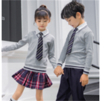 全国中小学学校高级学生运动套装