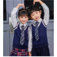 全国中小学学校高级学生运动套装