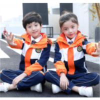全国中小学学校高级学生运动套装