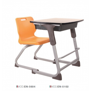 小学生新款式课桌椅