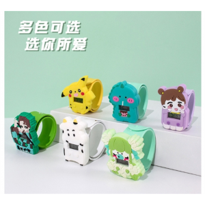 硅胶电子手表儿童便携袋电子手环可爱皮卡丘卡通拍拍圈手表