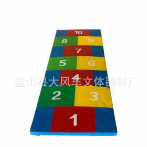 数字跳垫 软体训练器材跑酷三角垫平衡木彩虹滚筒跑跳组合儿童体适能