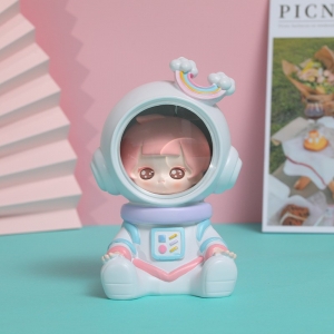 学生笔筒儿童存钱罐宿舍床头小夜灯生日派对礼物星际宝贝树脂摆件