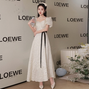 晚礼服女2024新款小众主持人连衣裙成人礼法式公主订婚晚礼服