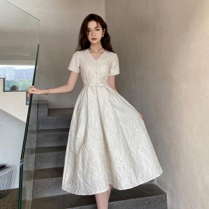 日常晚礼服裙法式轻奢小众订婚礼服订婚平时可穿春季连衣裙