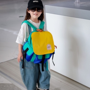 幼儿园儿童双肩包时尚撞色男女童帆布小背包韩版网红外出轻便书包