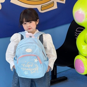 可爱小星星男女童背包日系小清新学生书包设计感刺绣儿童双肩包包