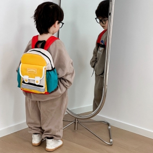 2024韩版幼儿园儿童书包女童宝宝双肩包男孩大容量撞色帆布小背包