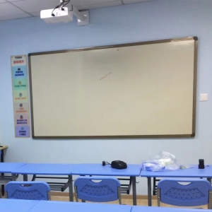 多尺寸哑光投影白板批发 哑面投影米黄板 挂式办公书写教学米黄板